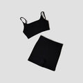 Conjunto Yoga Flow™ | Top Deportivo con Sujetador Integrado y Shorts de Cintura Alta