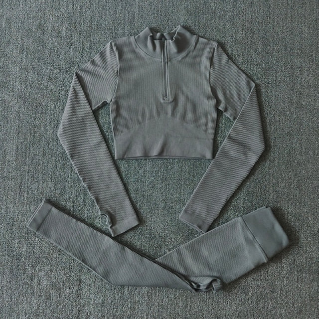 Velora Aura Zip Set